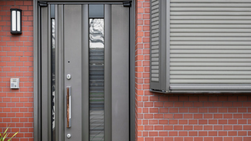 Réparez ou remplacez ? Comment décider après un dépannage de volet roulant à Pessac ?